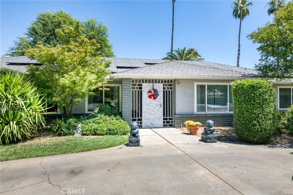 36837 Berkshire Drive Property Photo 2