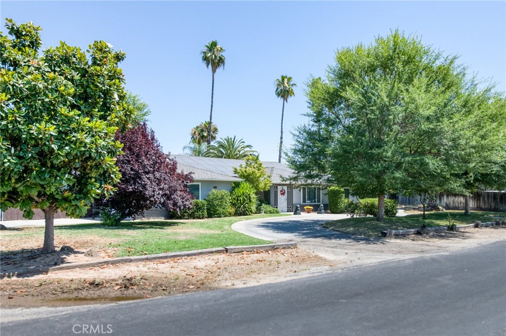36837 Berkshire Drive Property Photo 5