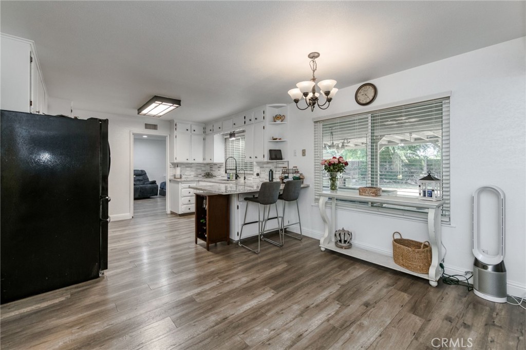 36837 Berkshire Drive Property Photo 11
