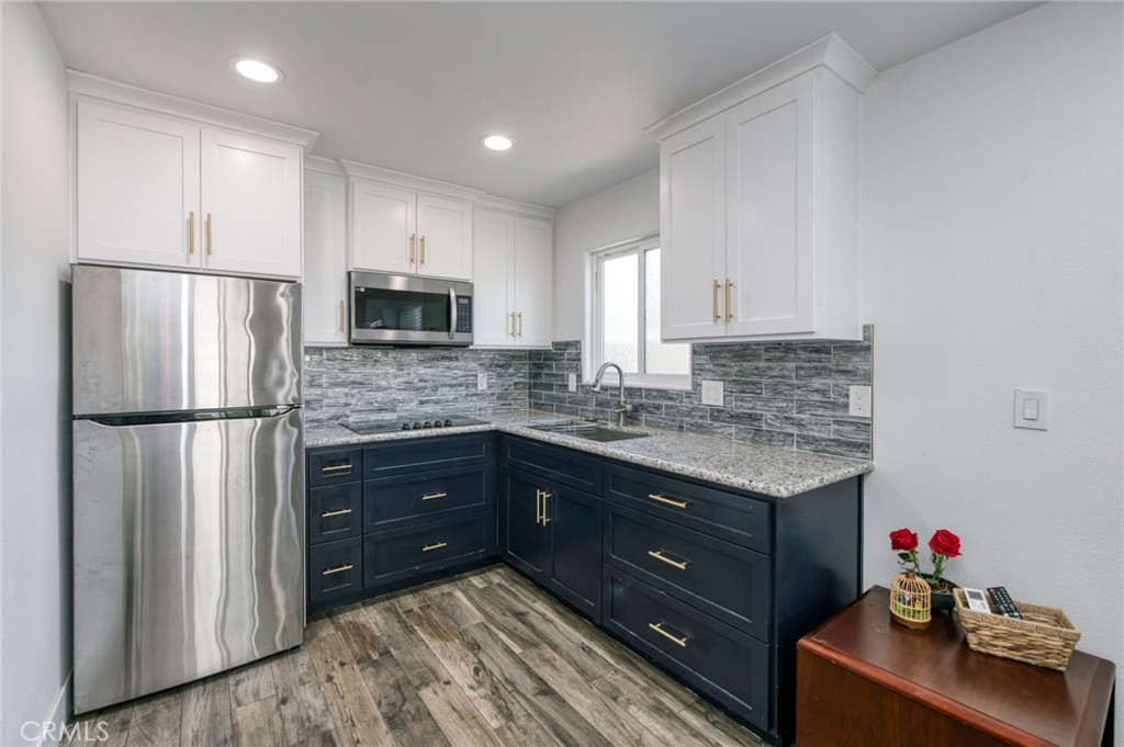 36837 Berkshire Drive Property Photo 28