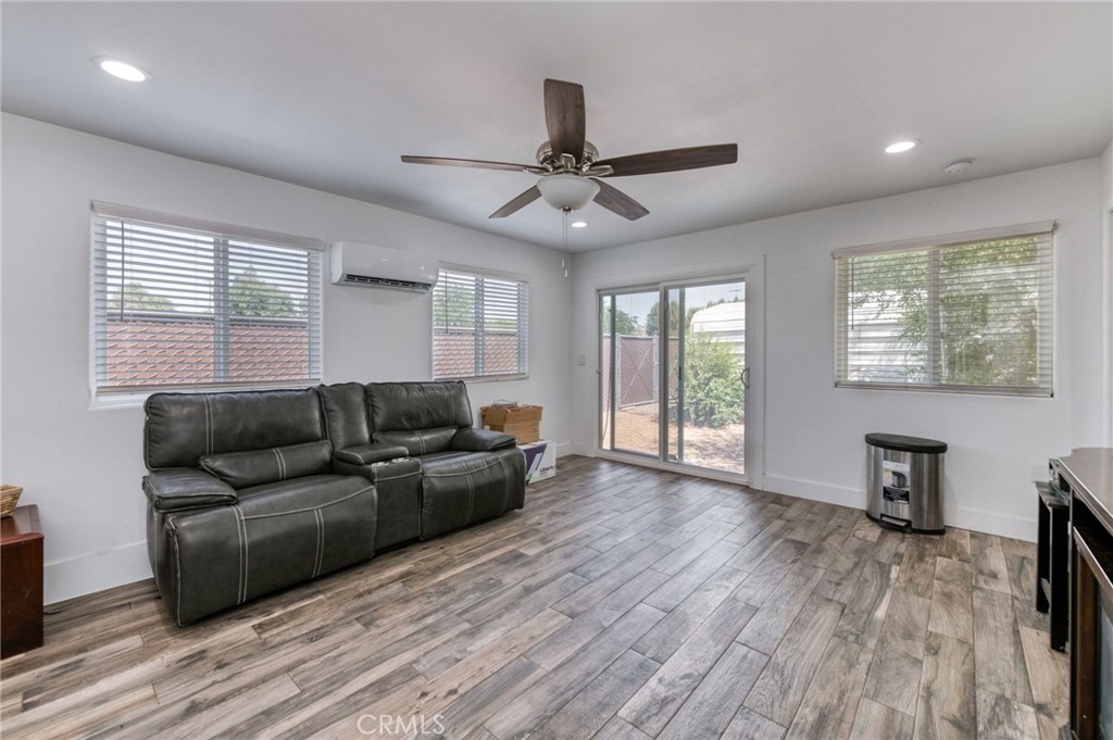 36837 Berkshire Drive Property Photo 29