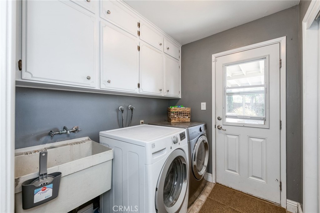 36837 Berkshire Drive Property Photo 32