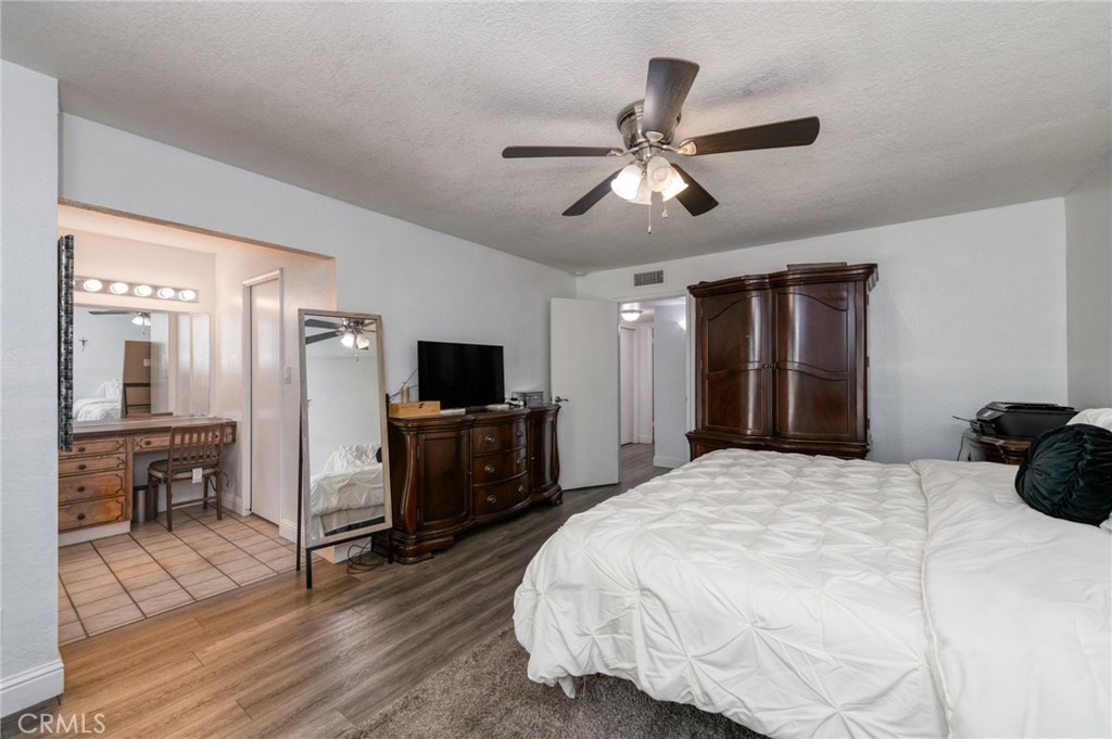 36837 Berkshire Drive Property Photo 35