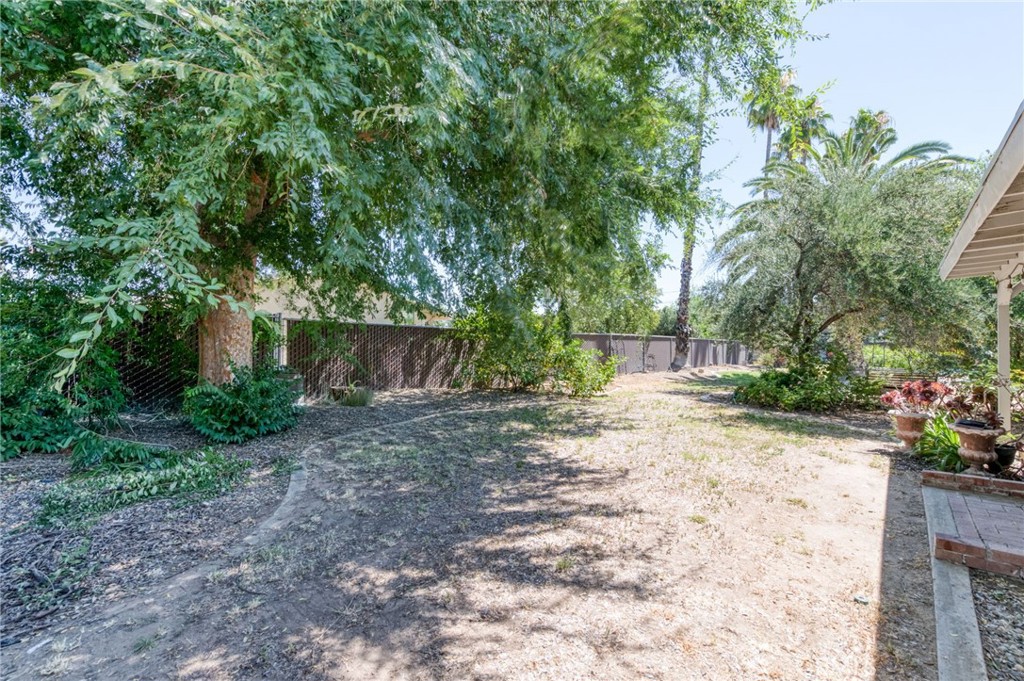 36837 Berkshire Drive Property Photo 41