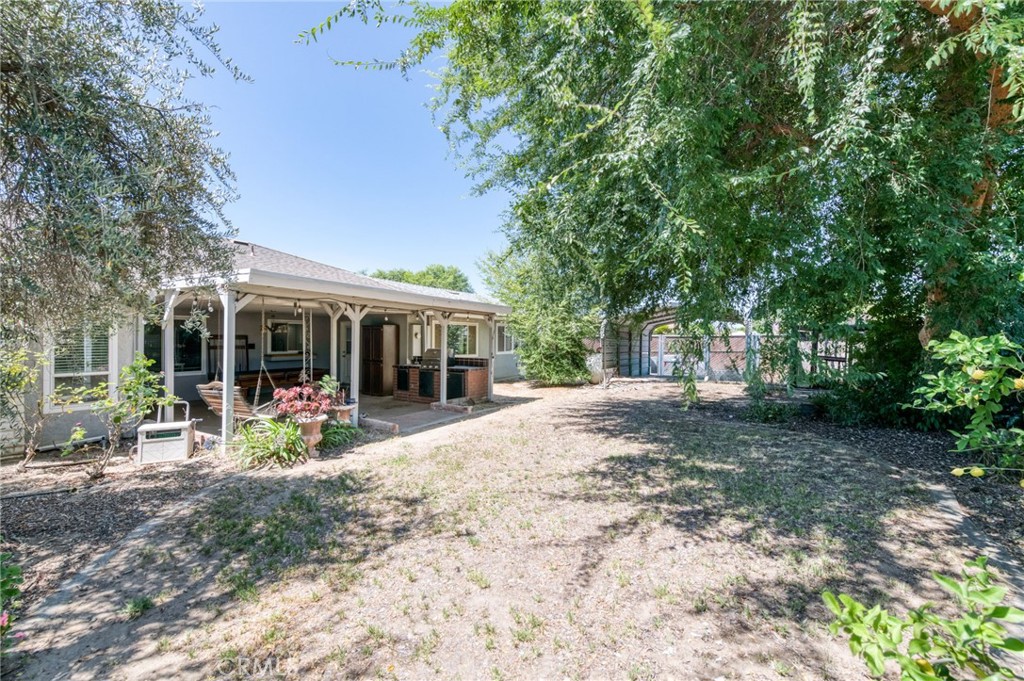 36837 Berkshire Drive Property Photo 43