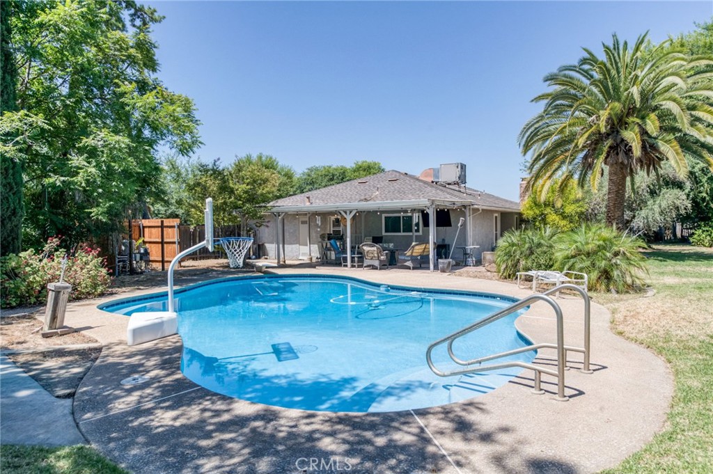 36837 Berkshire Drive Property Photo 48