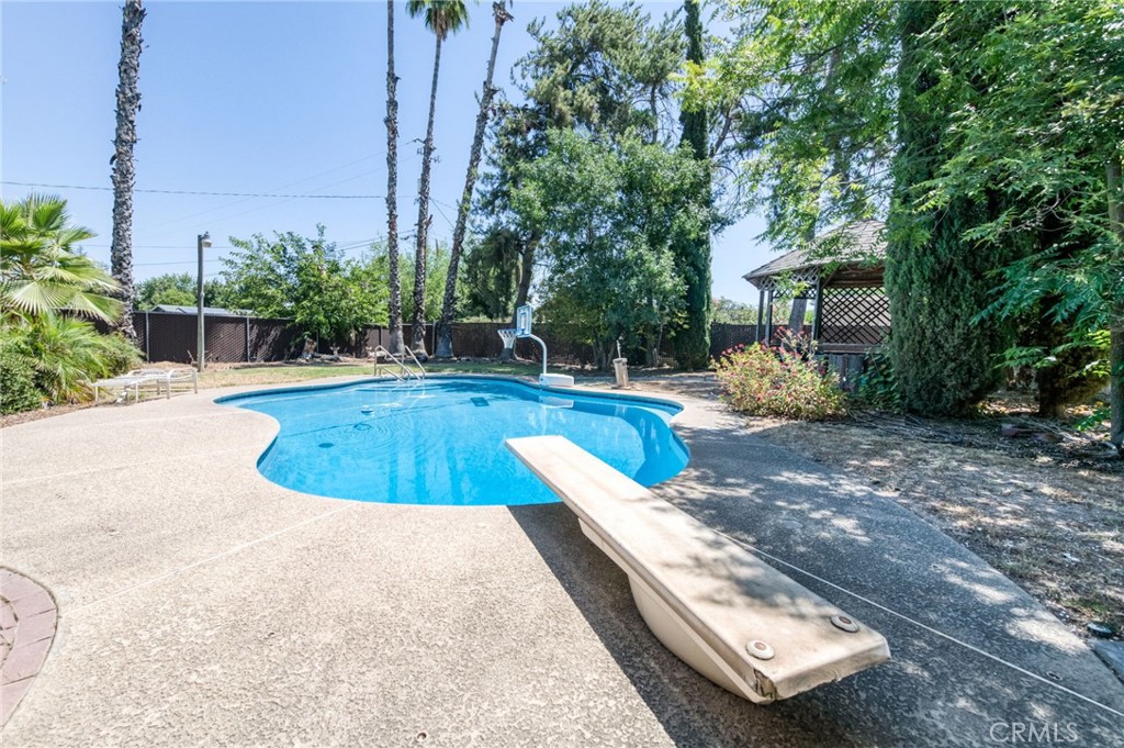36837 Berkshire Drive Property Photo 50