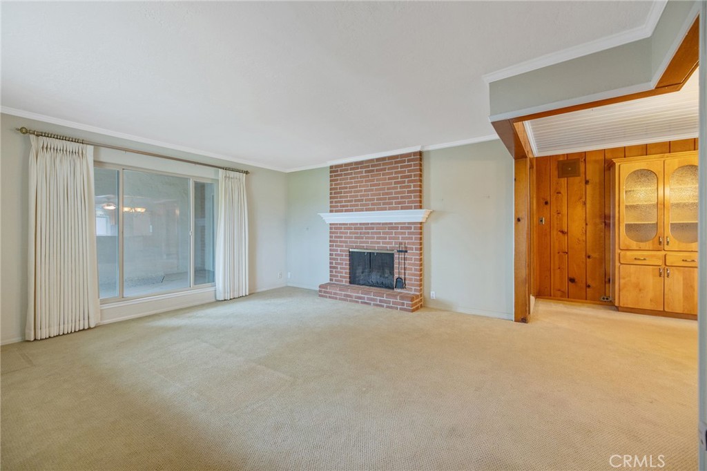 1714 N Blythe Property Photo 6