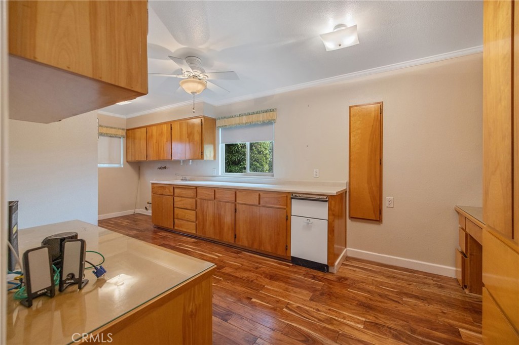 1714 N Blythe Property Photo 19