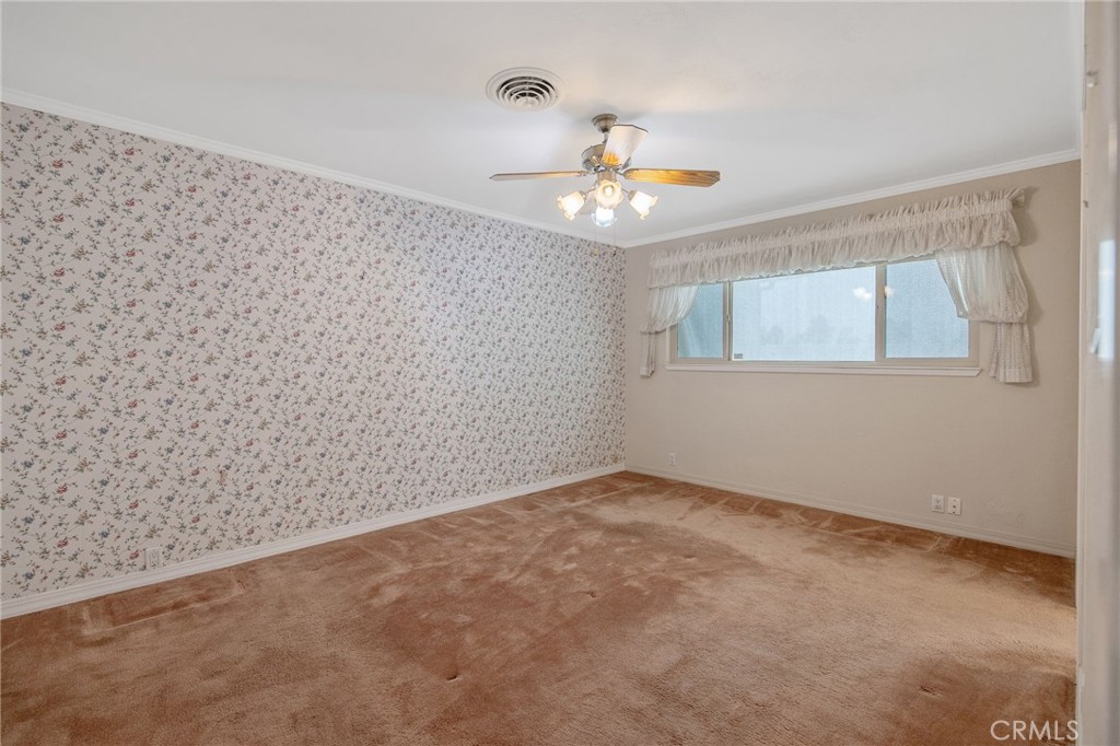 1714 N Blythe Property Photo 32