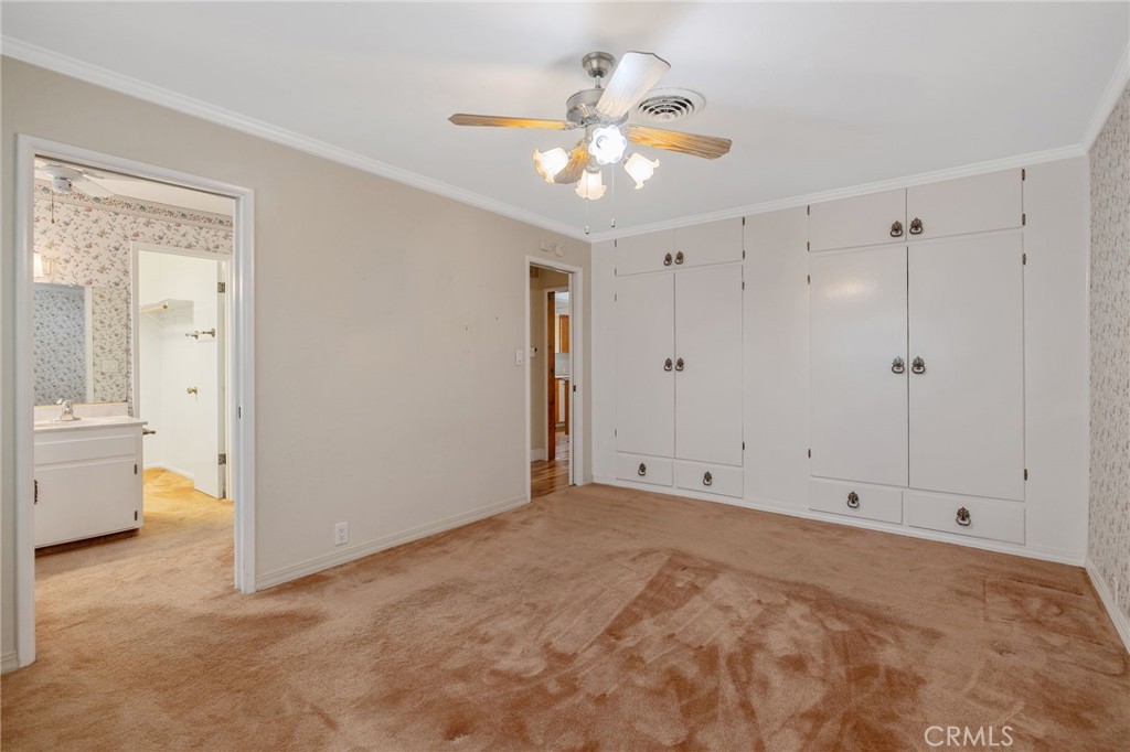 1714 N Blythe Property Photo 33