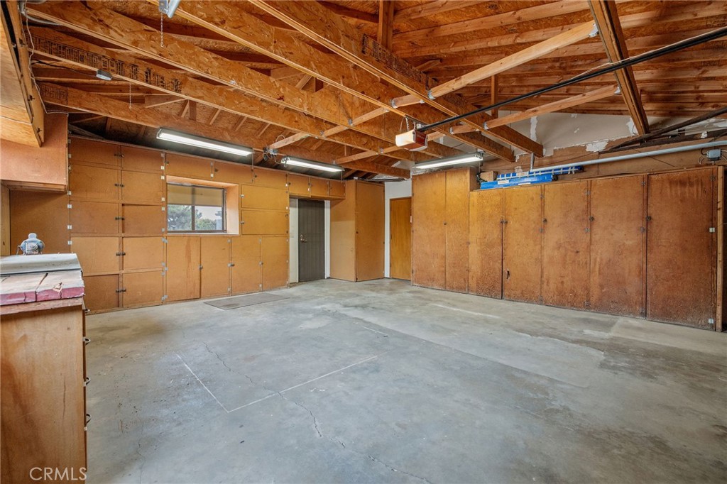 1714 N Blythe Property Photo 46