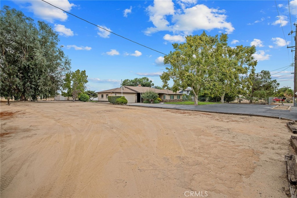 1714 N Blythe Property Photo 47