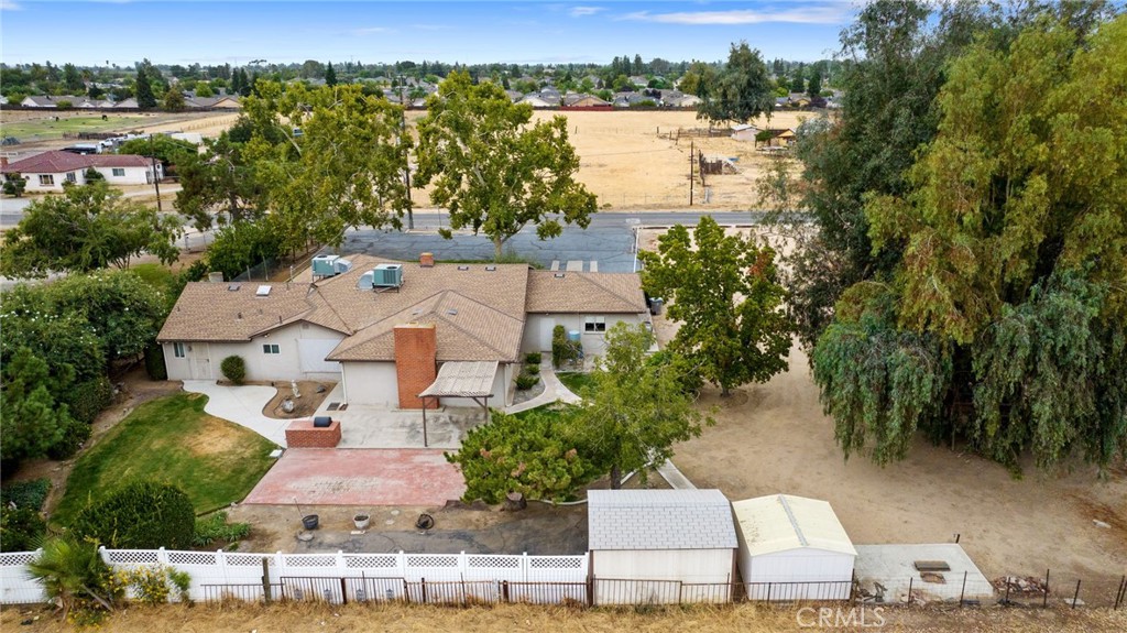 1714 N Blythe Property Photo 70