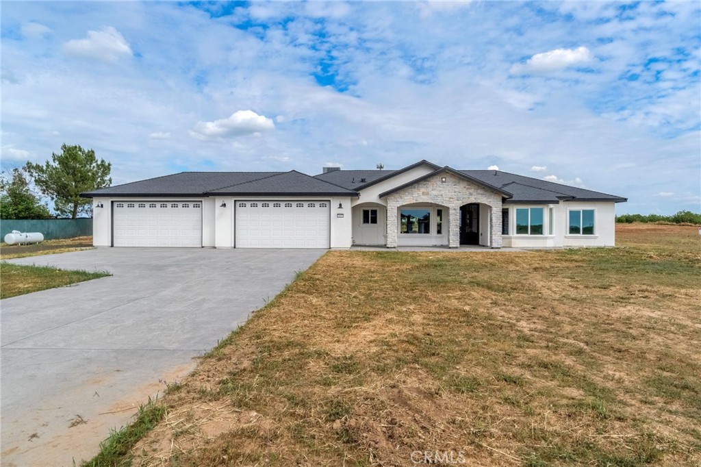 36328 Highway 145 Property Photo 1