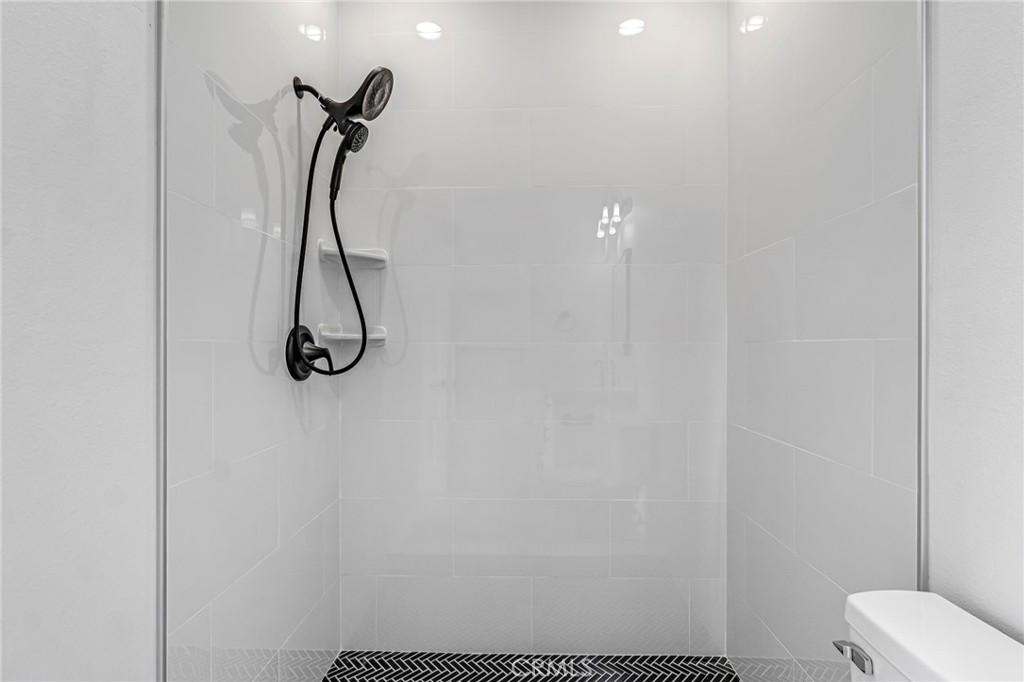 36328 Highway 145 Property Photo 34