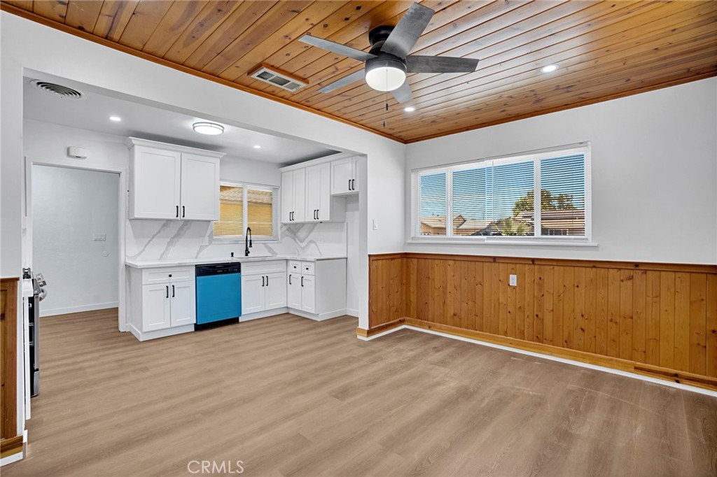 2938 E Willis Property Photo 11