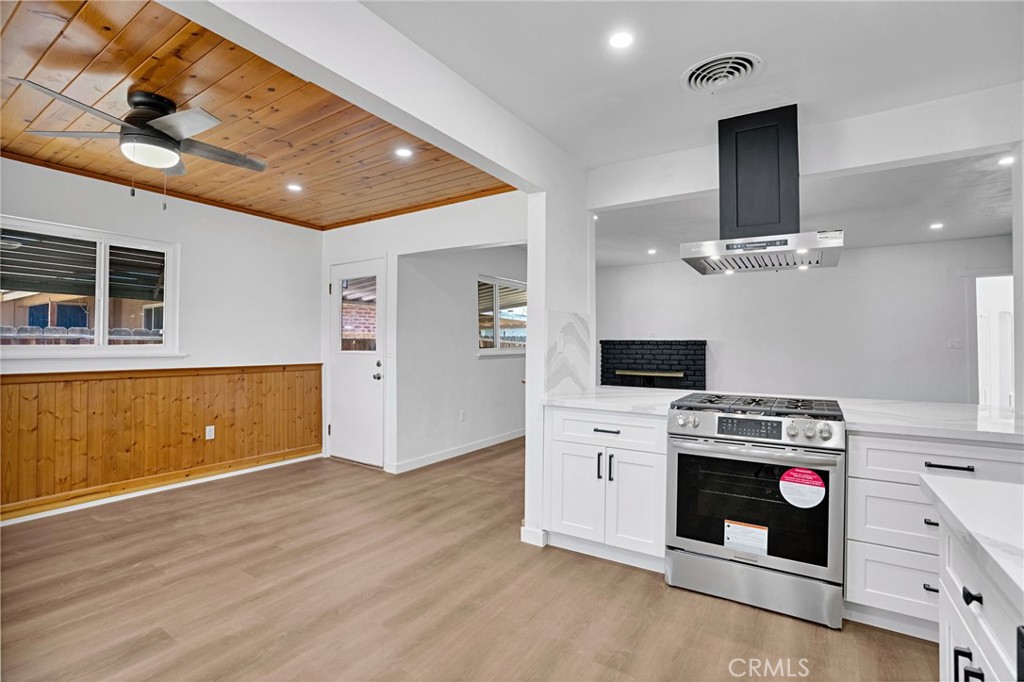 2938 E Willis Property Photo 17