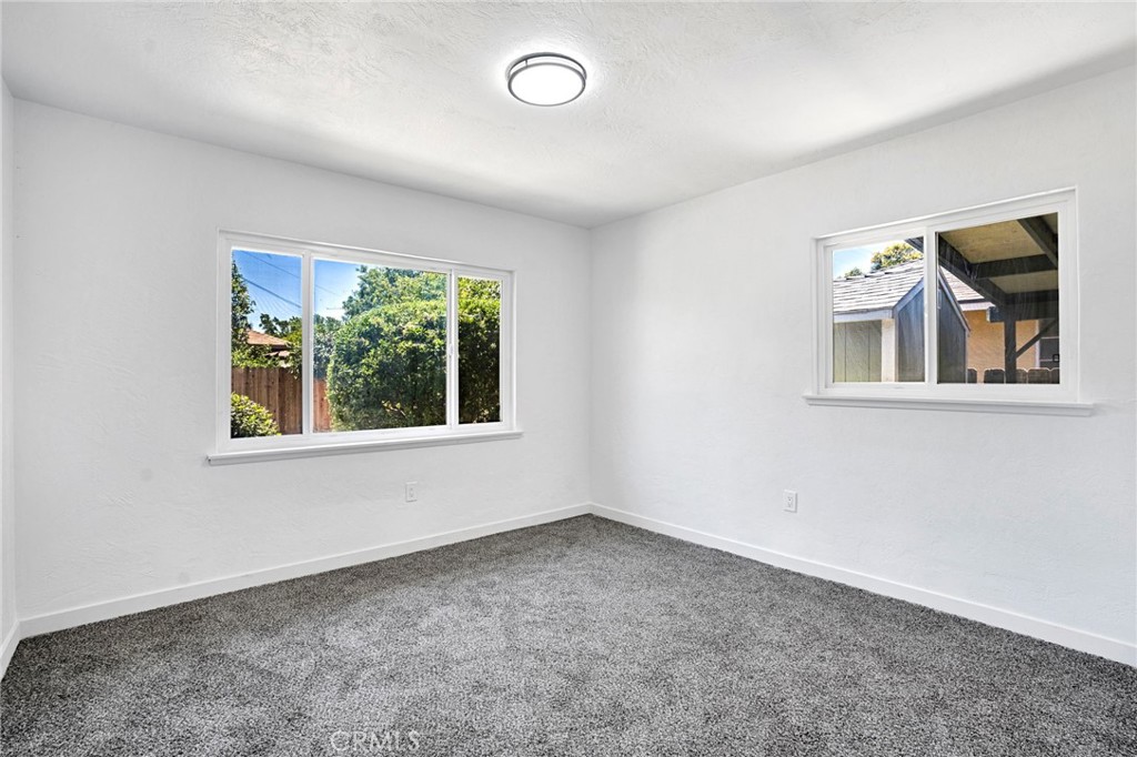 2938 E Willis Property Photo 22