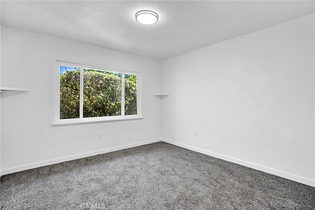 2938 E Willis Property Photo 24