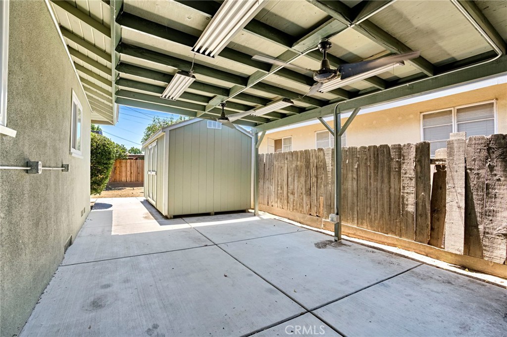 2938 E Willis Property Photo 34