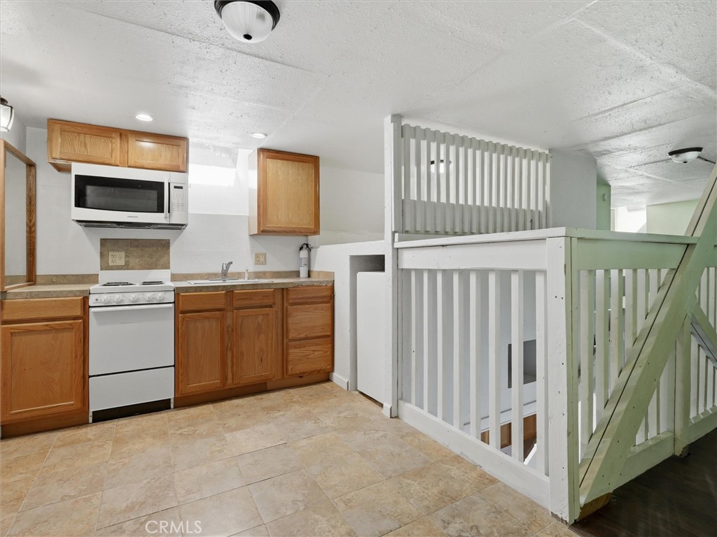 36211 Toku Poyah Property Photo 36