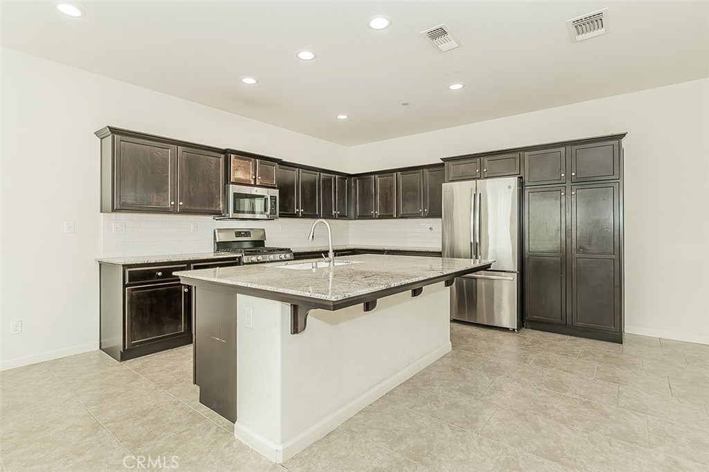 3415 Amanecer Avenue Property Photo 11
