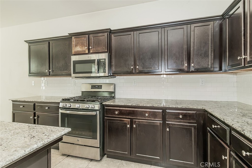3415 Amanecer Avenue Property Photo 13