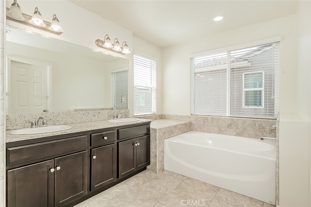 3415 Amanecer Avenue Property Photo 25