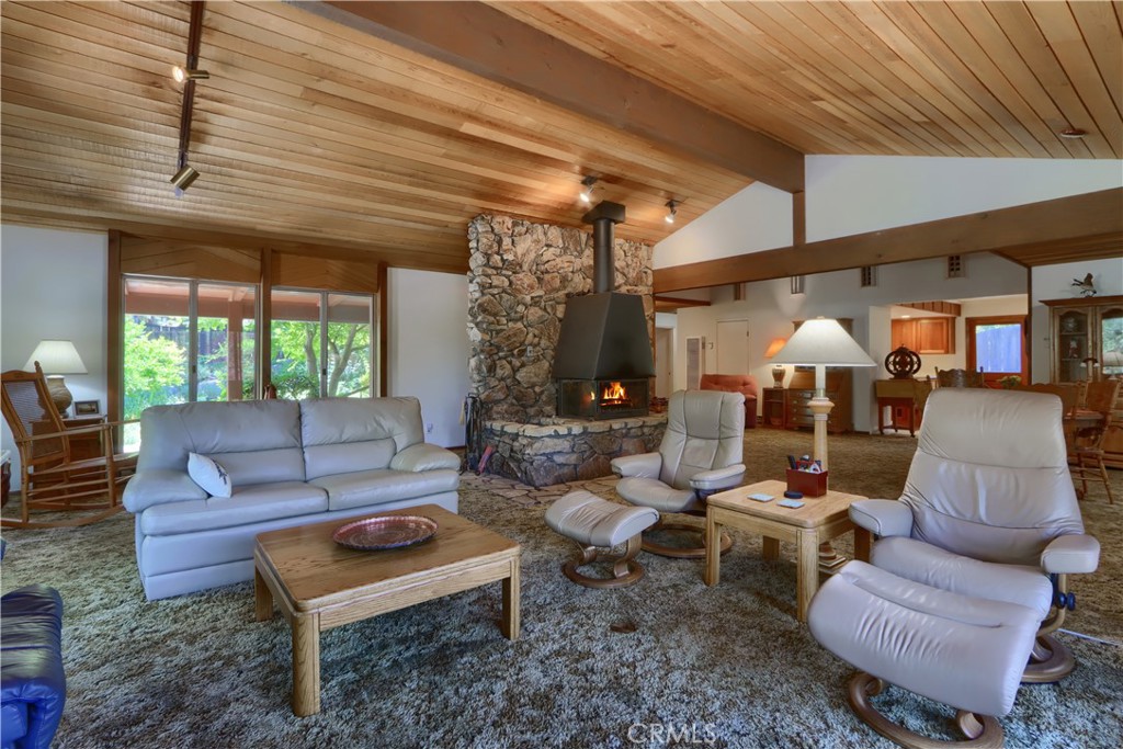 39670 Highview Property Photo 14