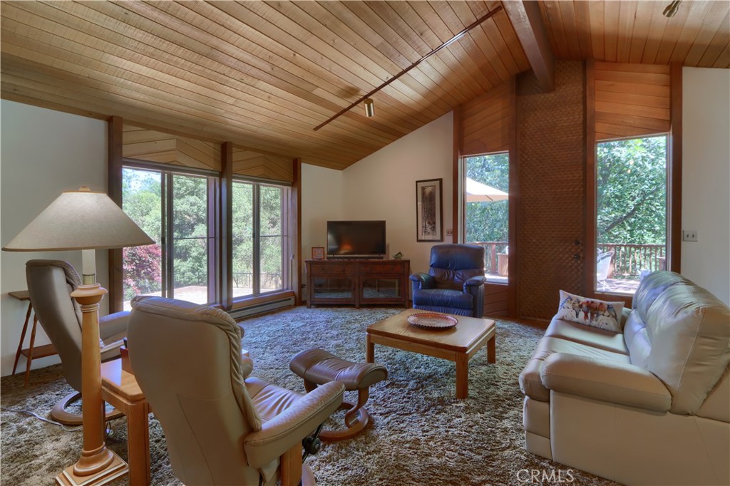 39670 Highview Property Photo 15