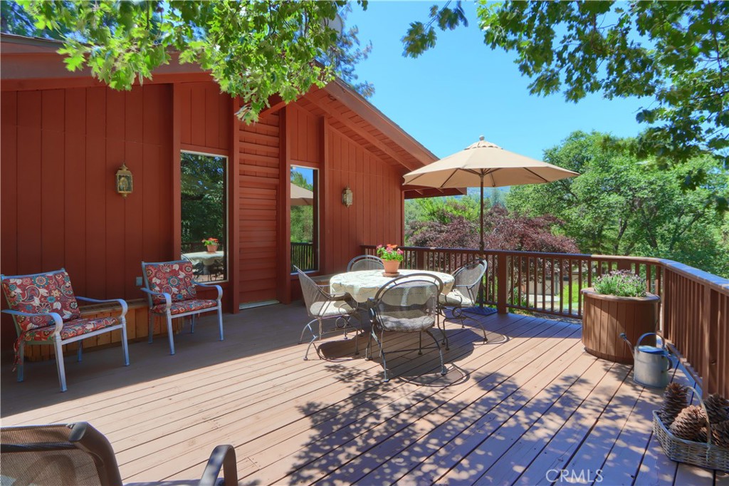 39670 Highview Property Photo 18