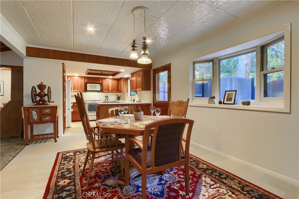 39670 Highview Property Photo 22
