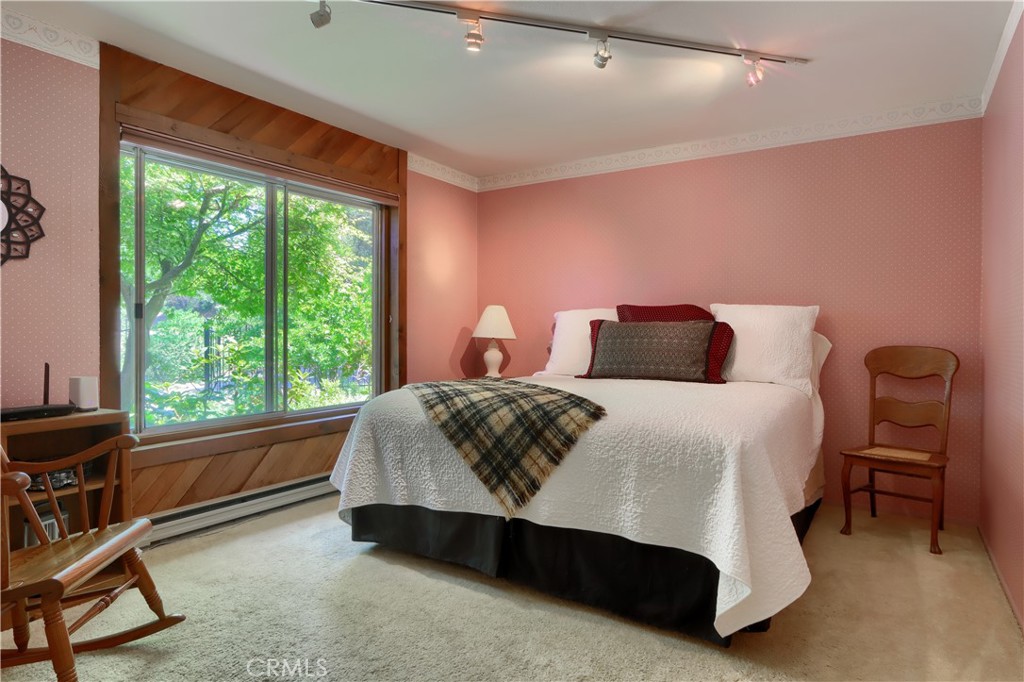 39670 Highview Property Photo 37
