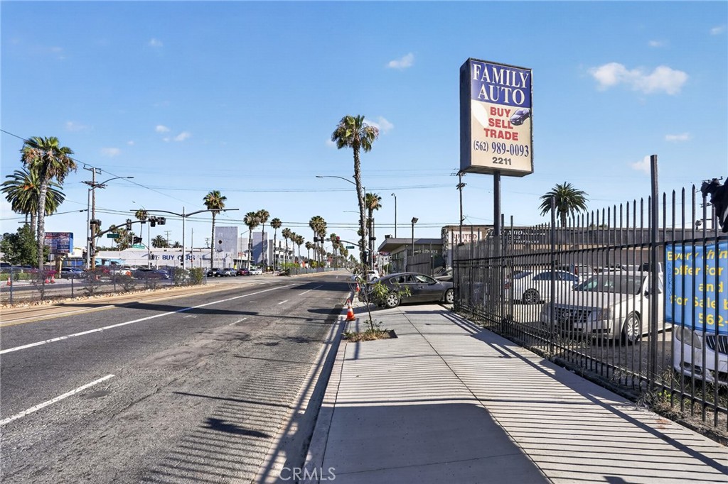 2211 Long Beach Boulevard Property Photo 2