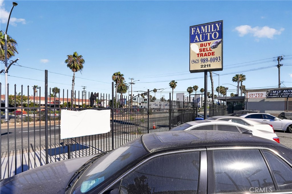 2211 Long Beach Boulevard Property Photo 14