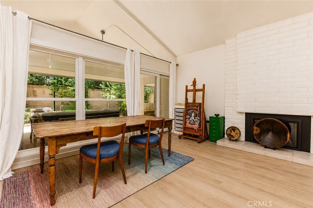 5031 N Van Ness Property Photo 15