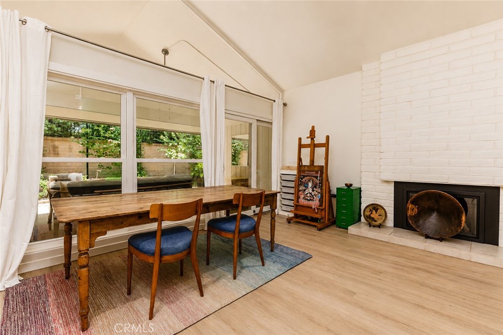 5031 N Van Ness Property Photo 15