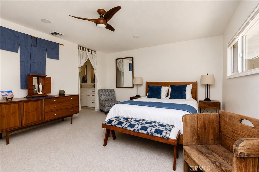 5031 N Van Ness Property Photo 18