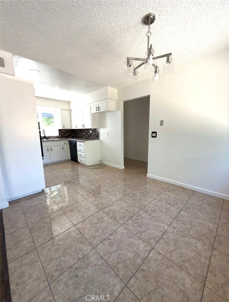 2365 Fordham Property Photo 8