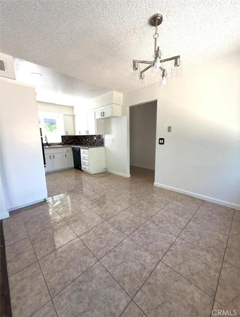 2365 Fordham Property Photo 8