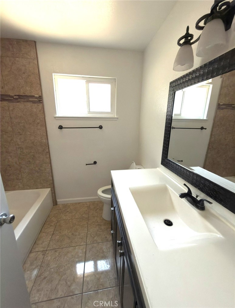 2365 Fordham Property Photo 26