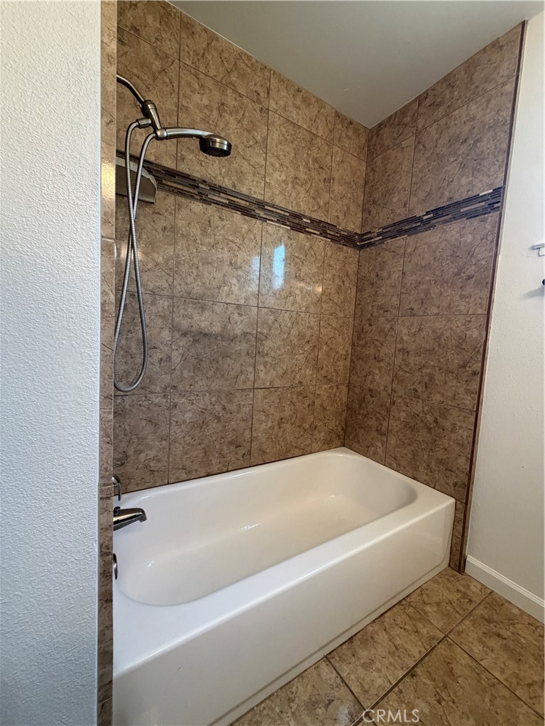 2365 Fordham Property Photo 28