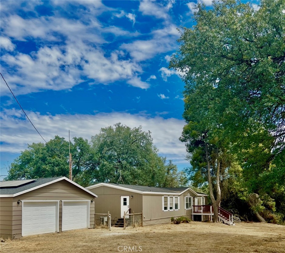 33831 Medford Property Photo 6