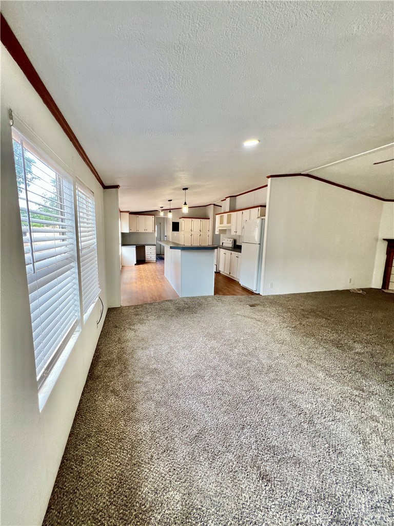 33831 Medford Property Photo 11