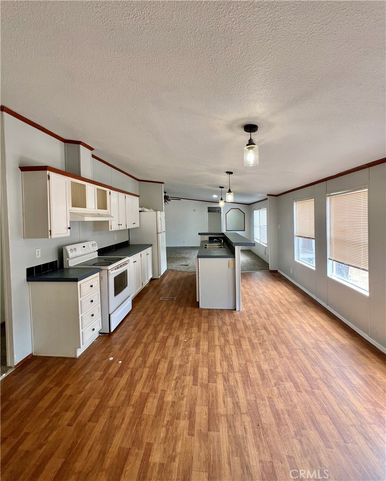 33831 Medford Property Photo 14