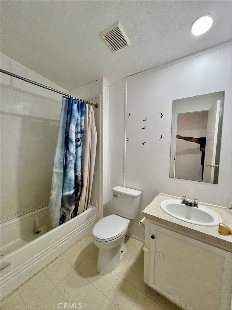 33831 Medford Property Photo 23