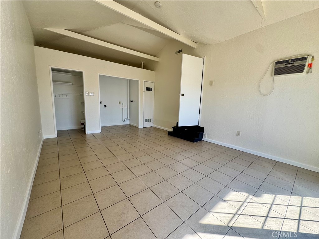2581 E Gerard Property Photo 7