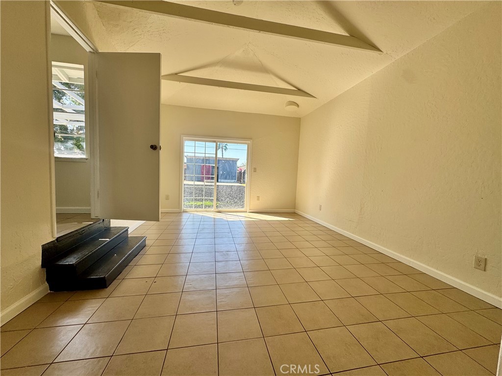 2581 E Gerard Property Photo 8