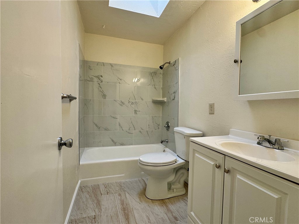 2581 E Gerard Property Photo 9